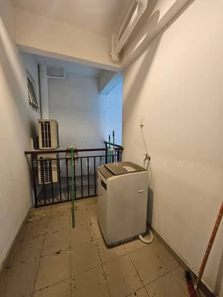 Kondominium untuk Disewa di The Majestic - Stephen Siew - Balcony - PropertyGuru.com.my