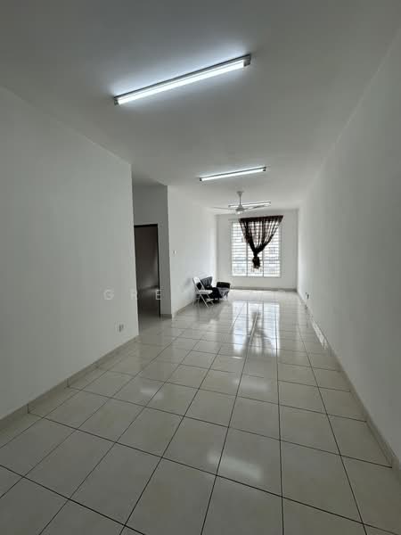 Pangsapuri untuk Disewa di Trifolis - Grey Ong - Living Room - PropertyGuru.com.my