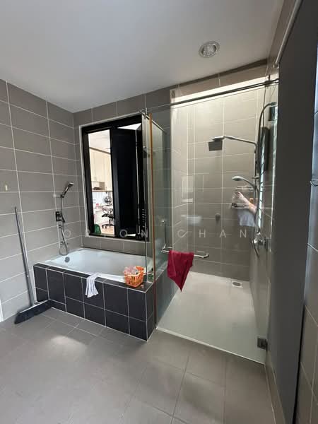 Rumah Berkembar untuk Dijual di Greenhill Residence (Shah Alam) - Orion Chan - Bathroom - PropertyGuru.com.my
