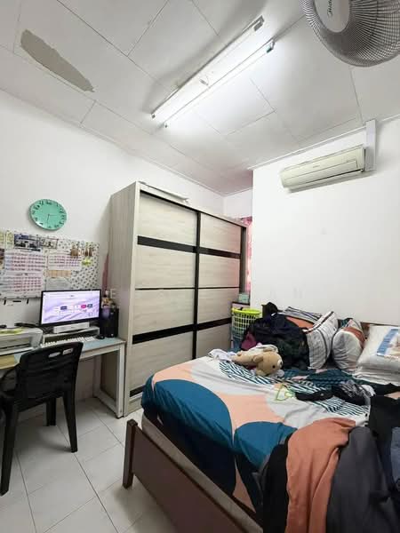 Rumah Teres 1 Tingkat untuk Dijual di Taman Senai Utama (Kulai) - Jessie Tan - Bedroom - PropertyGuru.com.my