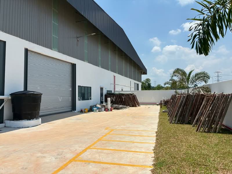 Kilang Berkembar untuk Disewa di Sepang (Selangor) - Vincent Tan - Exterior - PropertyGuru.com.my