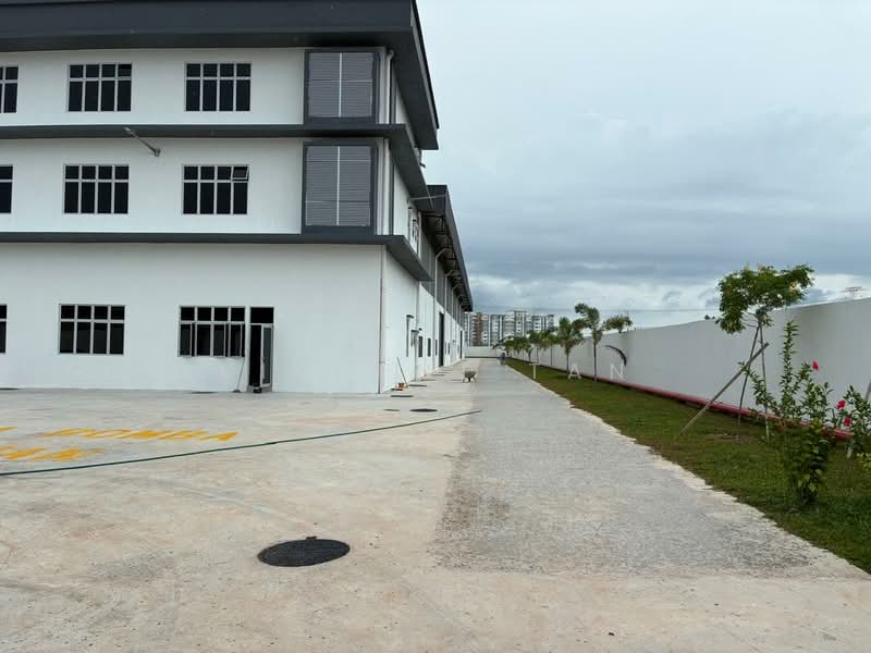 Kilang Berkembar untuk Disewa di Sepang (Selangor) - Vincent Tan - Exterior - PropertyGuru.com.my