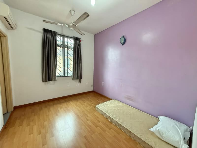 2-storey Terraced House for Rent in Taman Mount Austin (Tebrau) - Jay Pun - Bedroom - PropertyGuru.com.my