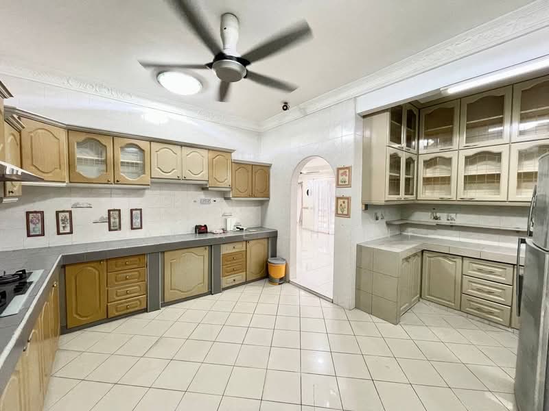Rumah Berkembar untuk Dijual di Seksyen 9 (Shah Alam) - Danial Zharif - PropertyGuru.com.my