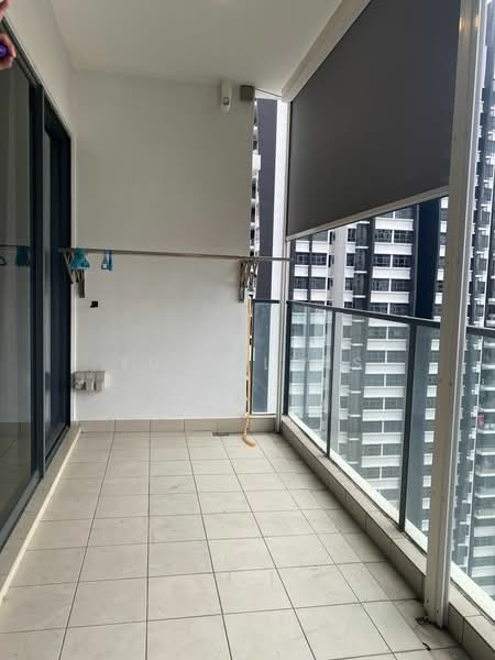 Kondominium untuk Disewa di Lakeville Residence - Yu Kelwis - Balcony - PropertyGuru.com.my