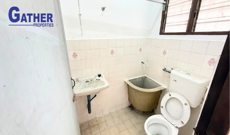 2-storey Terraced House for Sale in Ipoh (Perak) - Ainsley Thong - Bathroom - PropertyGuru.com.my