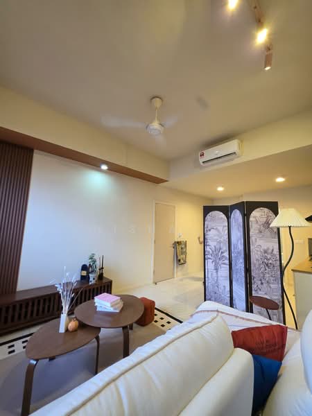 Servis Apartment untuk Dijual di Icon Residenz @ Icon City - Nisha R - Living Room - PropertyGuru.com.my
