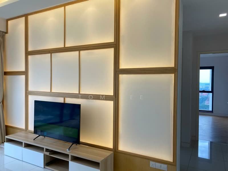 Servis Apartment untuk Dijual di Tropicana Gardens - Tom Lee - Living Room - PropertyGuru.com.my