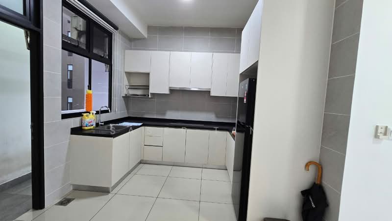 Servis Apartment untuk Dijual di Twin Tower Residence - SASER TAN. - Kitchen - PropertyGuru.com.my