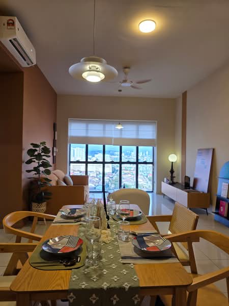 Servis Apartment untuk Dijual di Icon Residenz @ Icon City - Nisha R - Dining Room - PropertyGuru.com.my