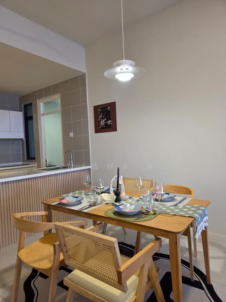 Servis Apartment untuk Dijual di Icon Residenz @ Icon City - Nisha R - Dining Room - PropertyGuru.com.my