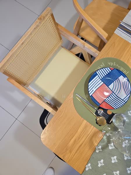 Servis Apartment untuk Dijual di Icon Residenz @ Icon City - Nisha R - Dining Room - PropertyGuru.com.my