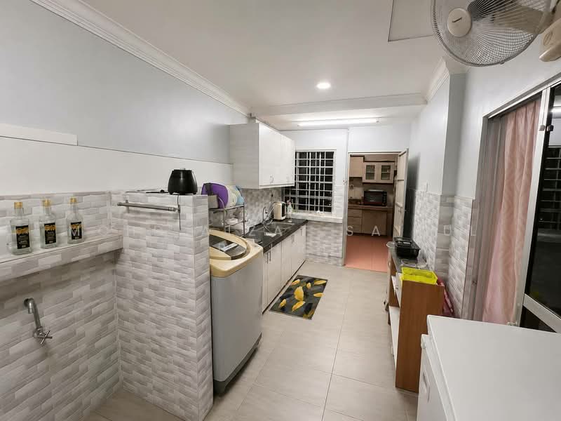 Rumah Teres 2-Tingkat untuk Dijual di Bandar Tun Hussein Onn (Cheras) - Mohd Aizat Saiful Bahri - Kitchen - PropertyGuru.com.my