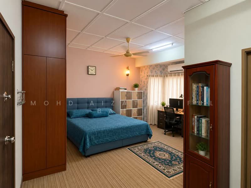 Rumah Teres 2-Tingkat untuk Dijual di Bandar Tun Hussein Onn (Cheras) - Mohd Aizat Saiful Bahri - Bedroom - PropertyGuru.com.my
