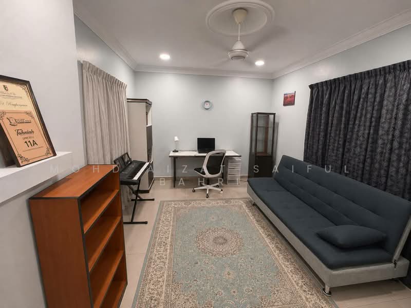 Rumah Teres 2-Tingkat untuk Dijual di Bandar Tun Hussein Onn (Cheras) - Mohd Aizat Saiful Bahri - Study - PropertyGuru.com.my