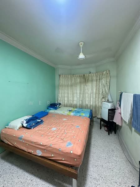 Rumah Teres 1 Tingkat untuk Dijual di Bandar Baru Permas Jaya (Permas Jaya) - Werner Kee - Bedroom - PropertyGuru.com.my