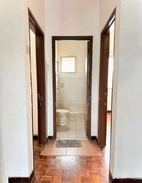 2-storey Terraced House for Sale in Usj 11 (Subang Jaya) - Mohd Aizat Saiful Bahri - Corridor - PropertyGuru.com.my