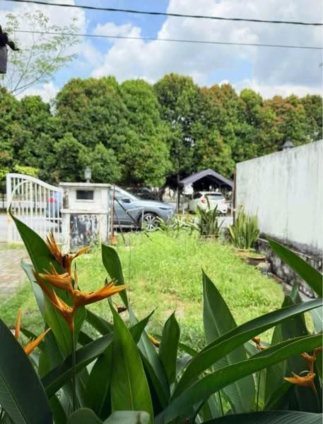 2-storey Terraced House for Sale in Usj 11 (Subang Jaya) - Mohd Aizat Saiful Bahri - Garden - PropertyGuru.com.my