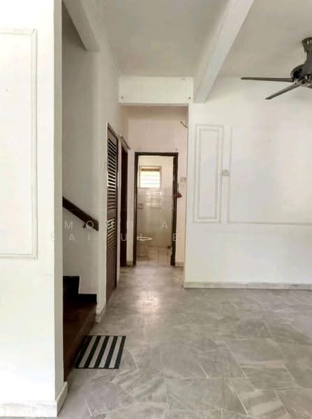 2-storey Terraced House for Sale in Usj 11 (Subang Jaya) - Mohd Aizat Saiful Bahri - Corridor - PropertyGuru.com.my