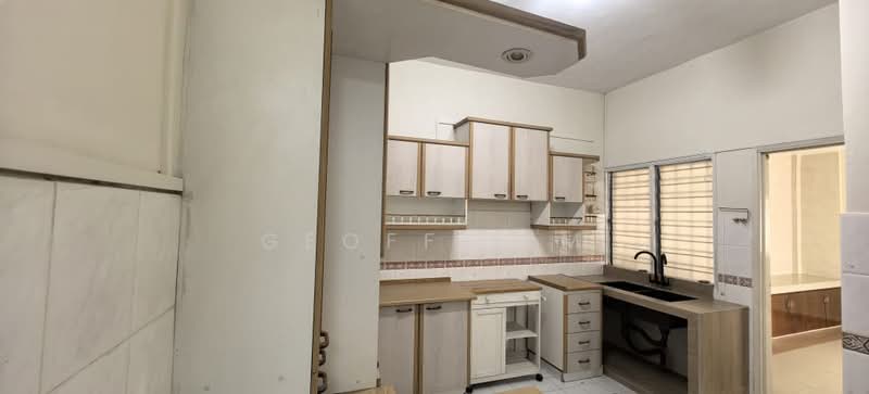 Semi-Detached House for Rent in Taman Desa Baru (Cheras) - Geoff Lim - Kitchen - PropertyGuru.com.my