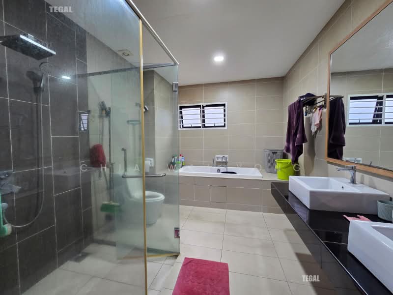 Rumah Berkembar untuk Dijual di Bandar Puteri Klang (Klang) - Chia Wai Yong - Bathroom - PropertyGuru.com.my