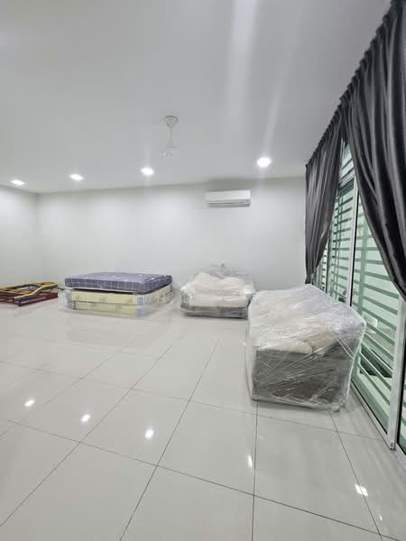 Rumah Teres 3 Tingkat untuk Disewa di Ipoh (Perak) - Stephen Siew - Living Room - PropertyGuru.com.my