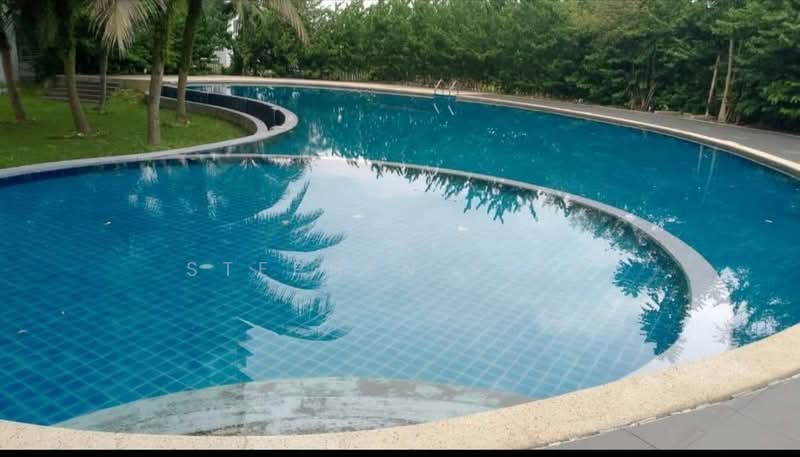 Pangsapuri untuk Disewa di Sky Garden Residences - Stephen Siew - Pool - PropertyGuru.com.my