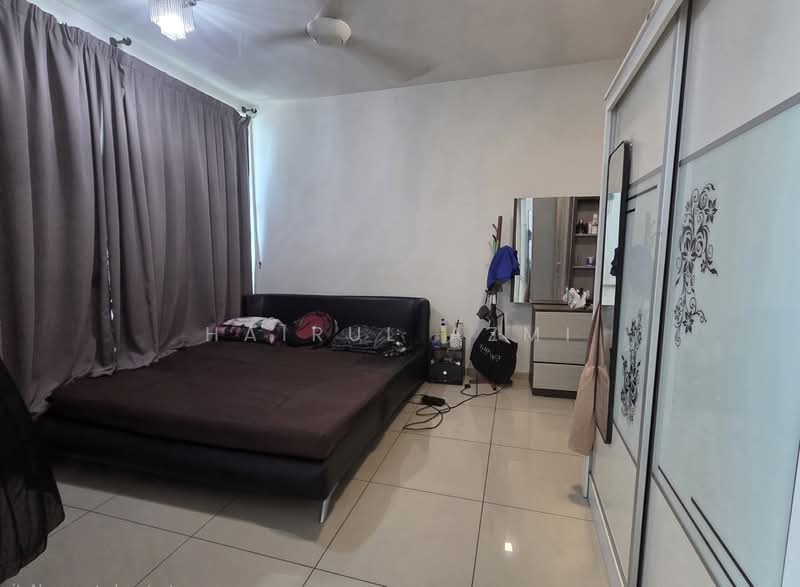 Service Residence for Rent at Vista Alam Serviced Apartment - Hairul Azmi - Bedroom - PropertyGuru.com.my