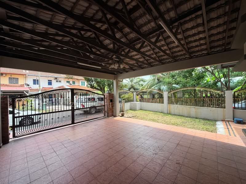 Rumah Teres 2 Tingkat untuk Dijual di Bandar Mahkota Cheras (Cheras) - Azli Ibrahim - Exterior - PropertyGuru.com.my