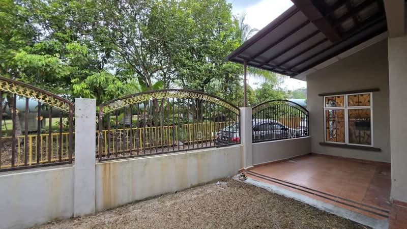 Rumah Teres 2 Tingkat untuk Dijual di Bandar Mahkota Cheras (Cheras) - Azli Ibrahim - Exterior - PropertyGuru.com.my