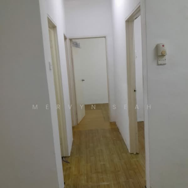 Apartment for Sale at Shineville Garden - Mervyn Seah - Corridor - PropertyGuru.com.my