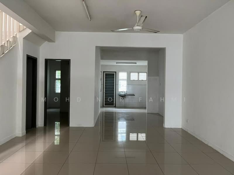 Rumah Teres 2 Tingkat untuk Dijual di Bandar Saujana Putra (Tanjong Duabelas) - Mohd Nor Fahmi - PropertyGuru.com.my