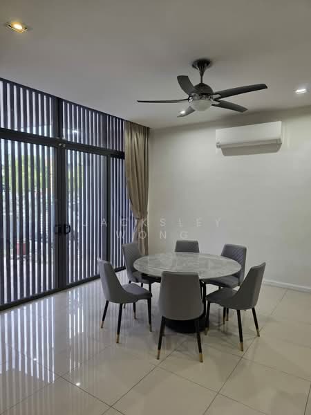 Rumah Teres 3 Tingkat untuk Dijual di Lake Fields (Sungai Besi) - Jacksley Wong - Dining Room - PropertyGuru.com.my