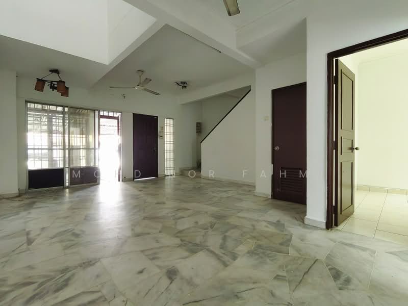 Rumah Teres untuk Dijual di Taman Pinggiran Usj (Subang Jaya) - Mohd Nor Fahmi - Living Room - PropertyGuru.com.my