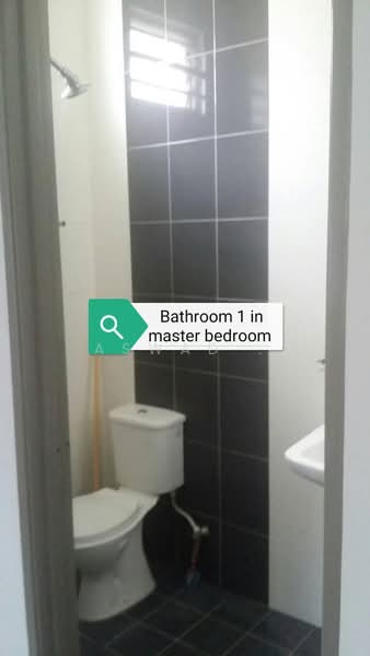 Rumah Berkembar untuk Dijual di Kampung Padang Gaong (Ulu Melaka) - Aswad . - Bathroom - PropertyGuru.com.my