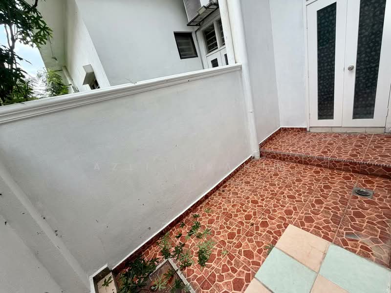 2-storey Terraced House for Sale in Alam Sari (Bangi) - Azli Ibrahim - Exterior - PropertyGuru.com.my