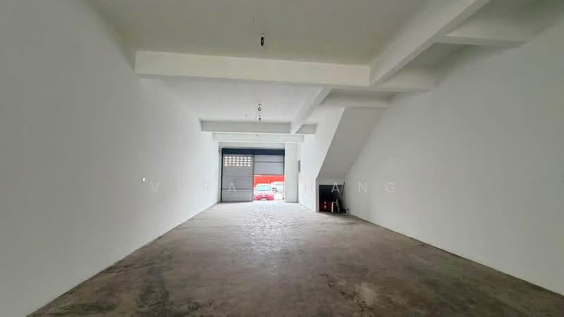Shop for Rent in Taman Mount Austin (Tebrau) - Vera Chang - Interior - PropertyGuru.com.my