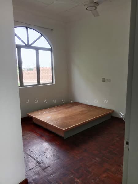 Pangsapuri untuk Dijual di Sri Johor - Joanne How - Bedroom - PropertyGuru.com.my