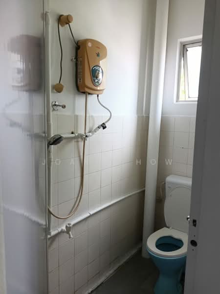 Pangsapuri untuk Dijual di Sri Johor - Joanne How - Bathroom - PropertyGuru.com.my