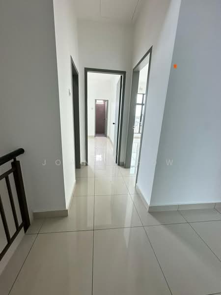 Rumah Teres untuk Disewa di Tanjong Minyak (Melaka) - Joanne How - Corridor - PropertyGuru.com.my