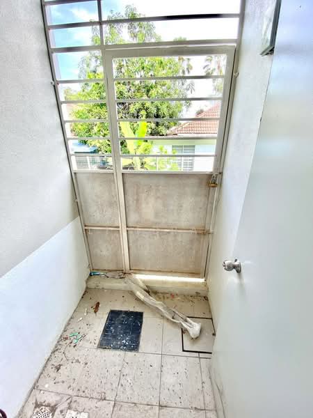 2-storey Terraced House for Sale in Taman Tasik Semenyih (Semenyih) - Azli Ibrahim - Exterior - PropertyGuru.com.my