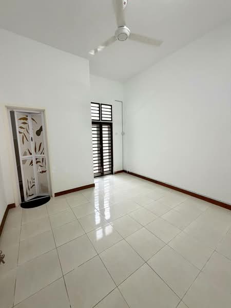 2-storey Terraced House for Sale in Taman Tasik Semenyih (Semenyih) - Azli Ibrahim - Interior - PropertyGuru.com.my
