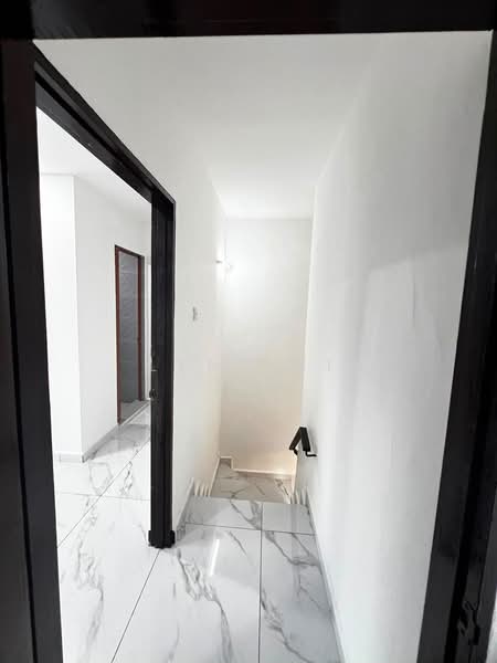 Rumah Teres 2 Tingkat untuk Dijual di Taman Ungku Tun Aminah (Skudai) - Lynn SL - Corridor - PropertyGuru.com.my