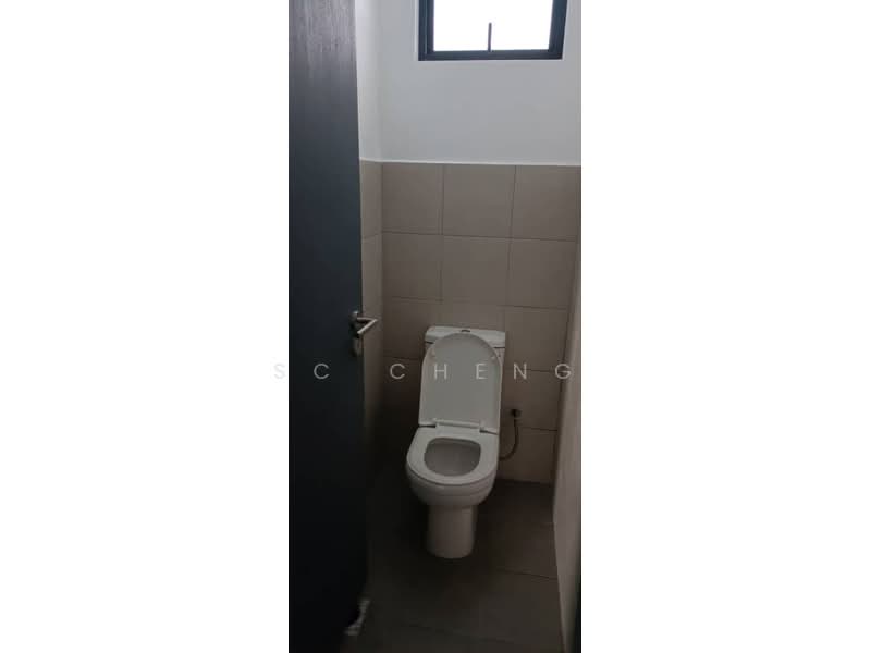 Shop / Office for Rent in Iskandar Puteri (Nusajaya) (Johor) - SC Cheng - Bathroom - PropertyGuru.com.my