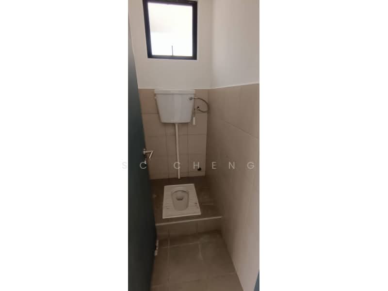 Shop / Office for Rent in Iskandar Puteri (Nusajaya) (Johor) - SC Cheng - Bathroom - PropertyGuru.com.my