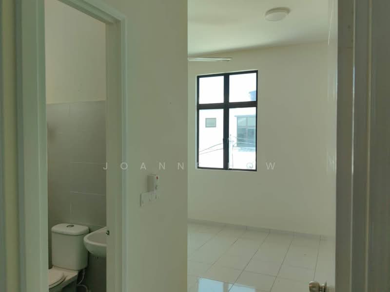 2-storey Terraced House for Rent in Ayer Keroh (Melaka) - Joanne How - Bathroom - PropertyGuru.com.my