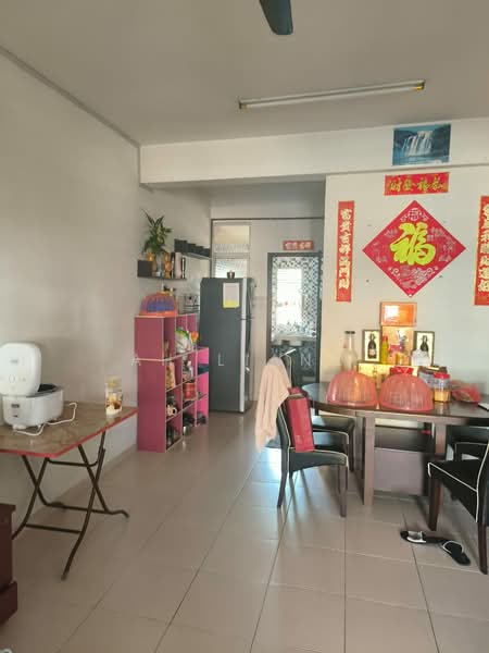 2-storey Terraced House for Sale in Taman Daya (Johor Bahru) - Ah Liang - Living Room - PropertyGuru.com.my