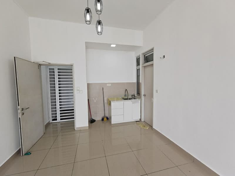 Kediaman Servis untuk Dijual di Centra Residences - Jovel Lim - Kitchen - PropertyGuru.com.my