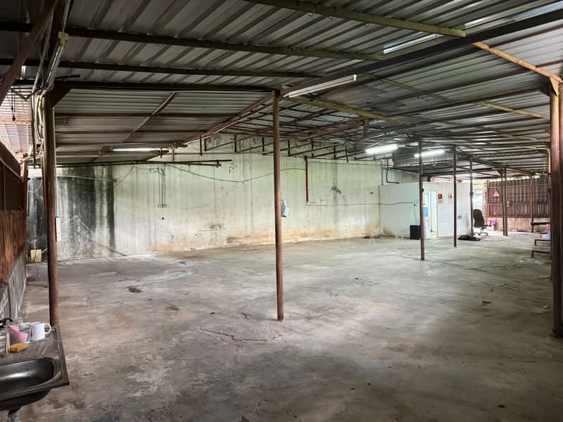 Kedai untuk Dijual di Segambut (Batu) - Ang Yi Quan - Interior - PropertyGuru.com.my