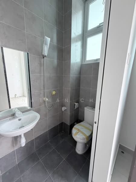 Rumah Berkembar untuk Dijual di Taman Molek (Johor Bahru) - Nathan Chan - PropertyGuru.com.my